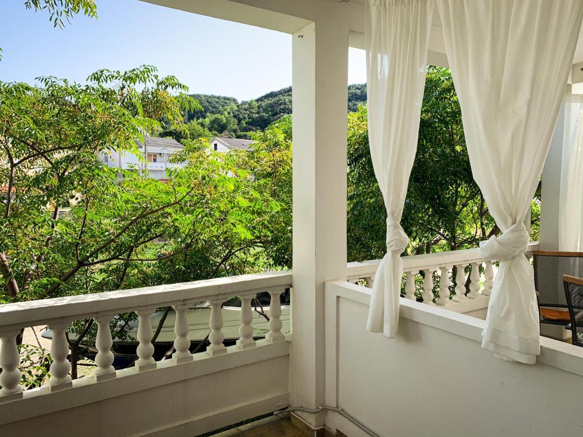 Apartments Gurman Supetarska Draga Εξωτερικό φωτογραφία